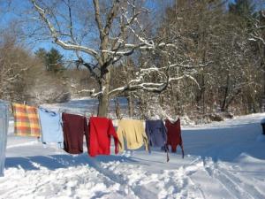 Line drying deals clothes in winter